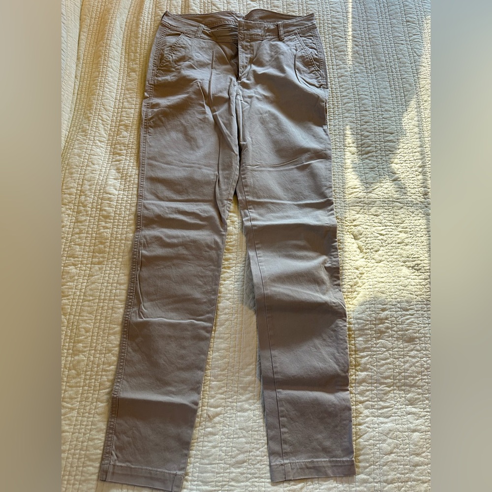 Old Navy Women’s Light khakis Chinos 12T